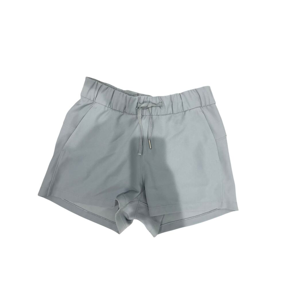 Lululemon women’s on the fly shorts